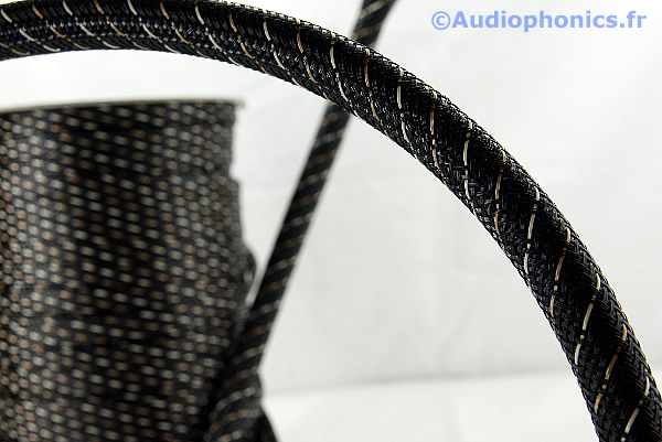 http://www.audiophonics.fr/images2/4916_GAINE_ELECAUDIO_GLOOMY-BROWN_1.jpg
