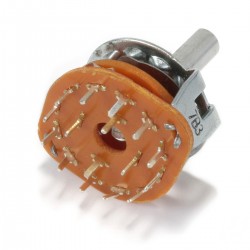 RS25 3-position selector Ø6mm Axis flat