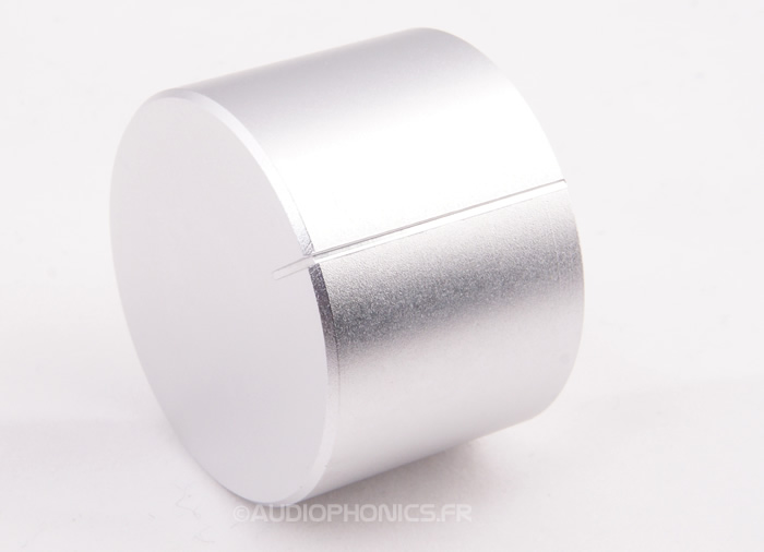 https://www.audiophonics.fr/images2/2281/2281_bouton_alu_40_silver_2.jpg