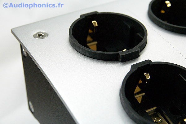 https://www.audiophonics.fr/images2/3776_FURUTECH-%20E-TP80_10.jpg