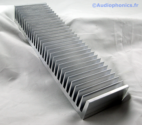 https://www.audiophonics.fr/images2/4906_RADIATEUR_FORTE-PUISSANCE_2.jpg
