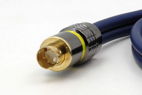 https://www.audiophonics.fr/images2/7317/7317_WM_AUDIO_SVHS_VIDEO_CABLE_GOLD_2.jpg