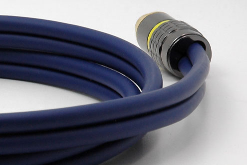 https://www.audiophonics.fr/images2/7317/7317_WM_AUDIO_SVHS_VIDEO_CABLE_GOLD_3.jpg