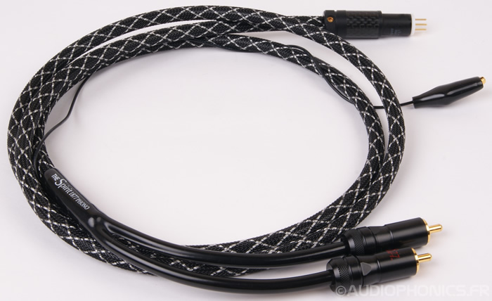 https://www.audiophonics.fr/images2/8230/8230_1877phono_cable_spirit_carbon_st_3.jpg