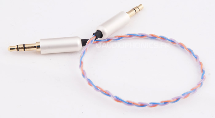 https://www.audiophonics.fr/images2/8516/8516_cable_jack_35_cuivre_pfte_1.jpg