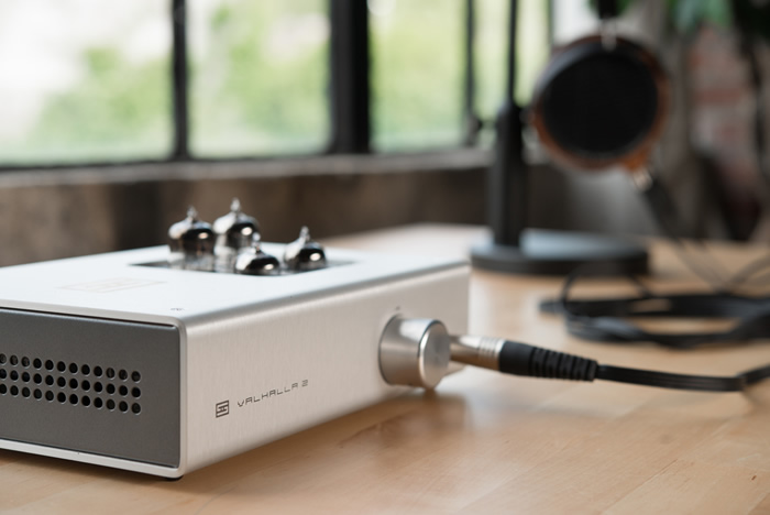 https://www.audiophonics.fr/images2/8910/8910_schiit_valhalla2_1.jpg