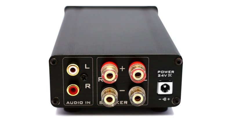 back of FX502SPRO case RCA input & speaker output