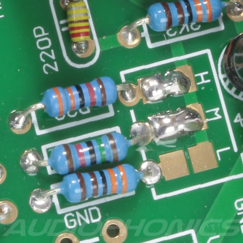 adjustable output voltage by welding the pairs of resistors