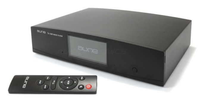 Splashscreen of Aune audio S5 with a remote control