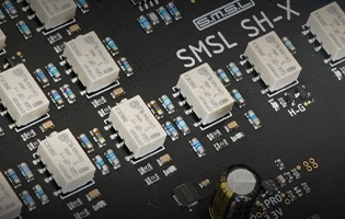 Photo of SMSL SH-X resistors and relays