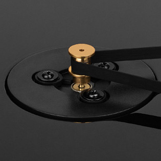 Photo de la courroie de la platine vinyle DAYTON AUDIO TT-1BTW