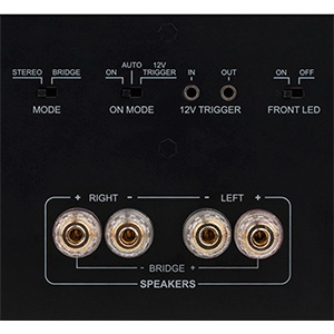 DAYTON AUDIO A400 : Vue des interrupteurs
