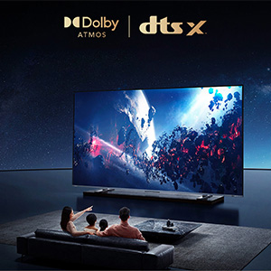 Tonewinner AT-500 : Family in front of a television set