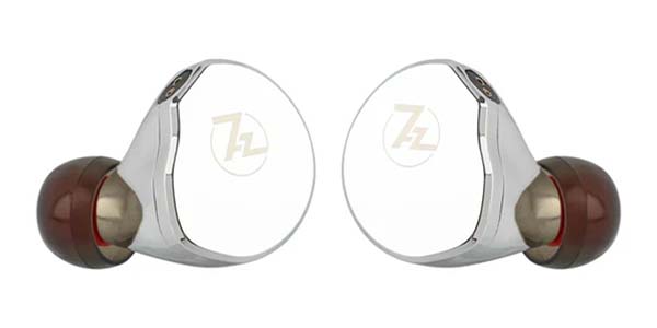 Photo des 7Hz x CRINACLE DIVINE