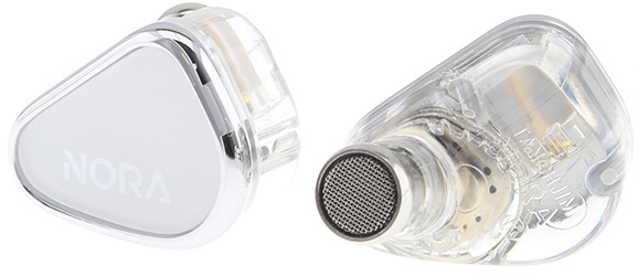 Tanchjim Nora : Vue de face