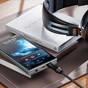 FiiO JM21 brach&eacute; &agrave; un casque