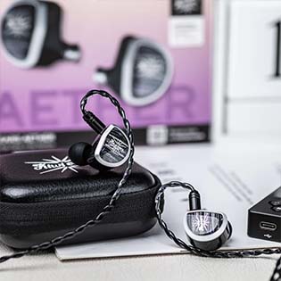 KIWI EARS AETHER: Ergonomic Comfort & Detachable Cable