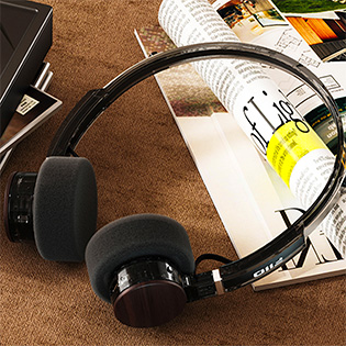 FiiO EH11 Retro-futuristic design