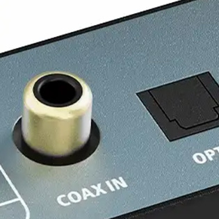 Photo des connectiques du Aiyima D07