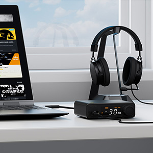 Topping DX1 II : with headphones