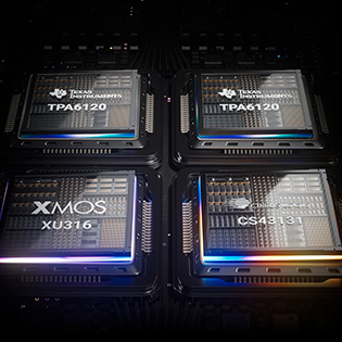 Image showing the chips of the Fosi Audio C3