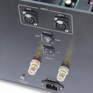 Photo des connectiques du Master 2 MK3