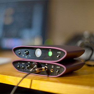 IFI AUDIO ZEN ONE STUDIO : Vue de face