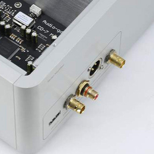 Audio-GD CD-7 HE : Photo des connectiques