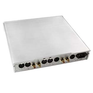 MUSICIAN AQUILA : Des entrées XLR et RCA pour connecter plusieurs sources Hi-Fi