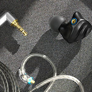 FIIO FH3: Front view