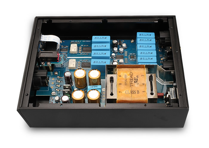 Internal view of headphone amplifier sAp10